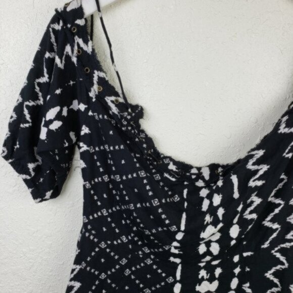 TULAROSA Revolve Tionesta Laced Dress Black/White Off Shoulders Viscose size XS - Picture 8 of 16
